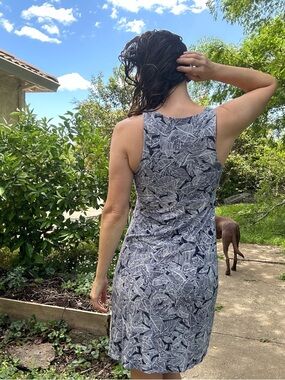 Botanical Leaf Print Athleta Navy and White Sleeveless Dress